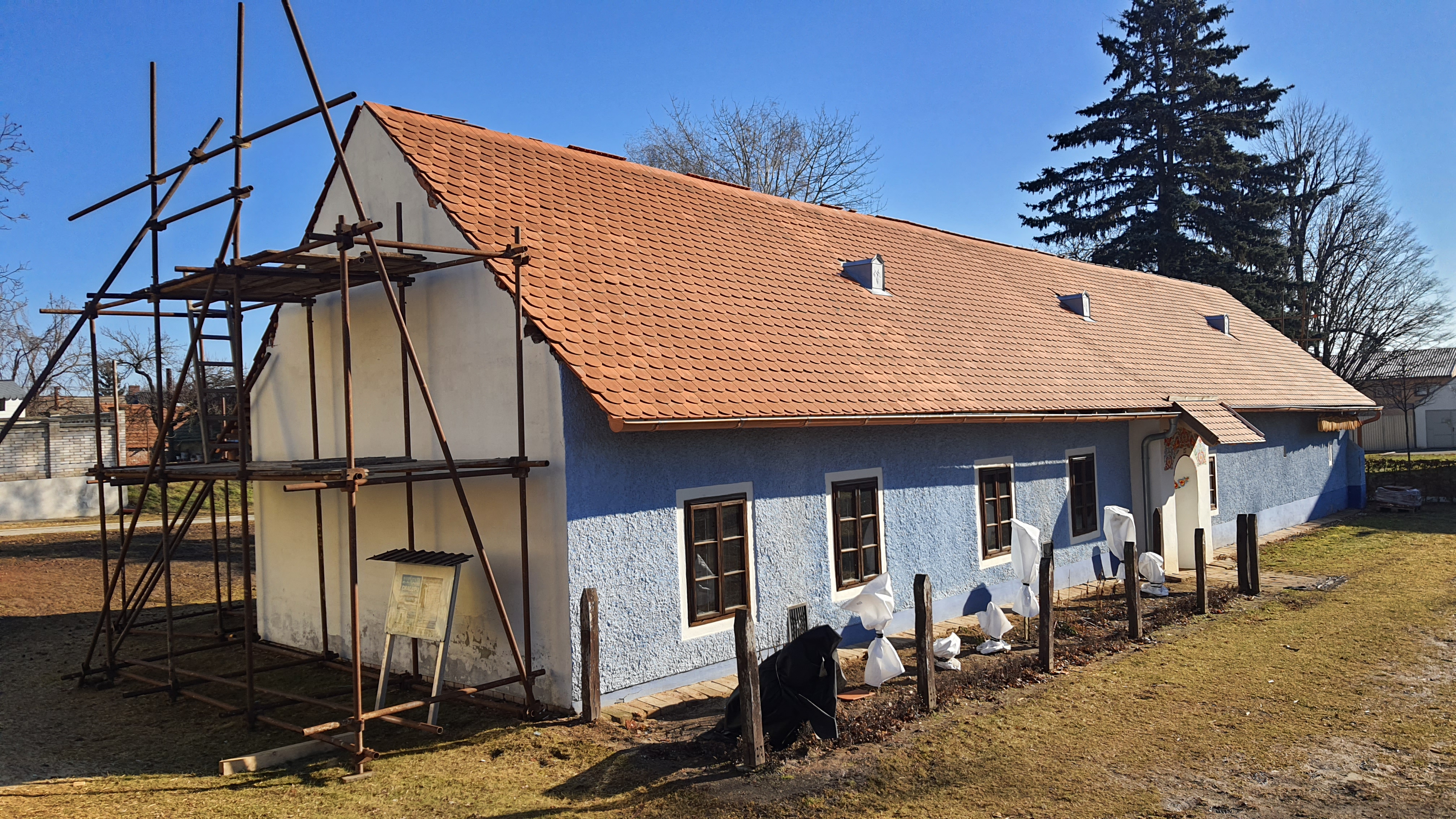 Oprava fasády na štítové stěně